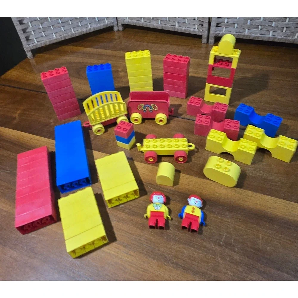 Vintage Lego Duplo Circus Building Set Lot Clowns Train Cars Primary Colors